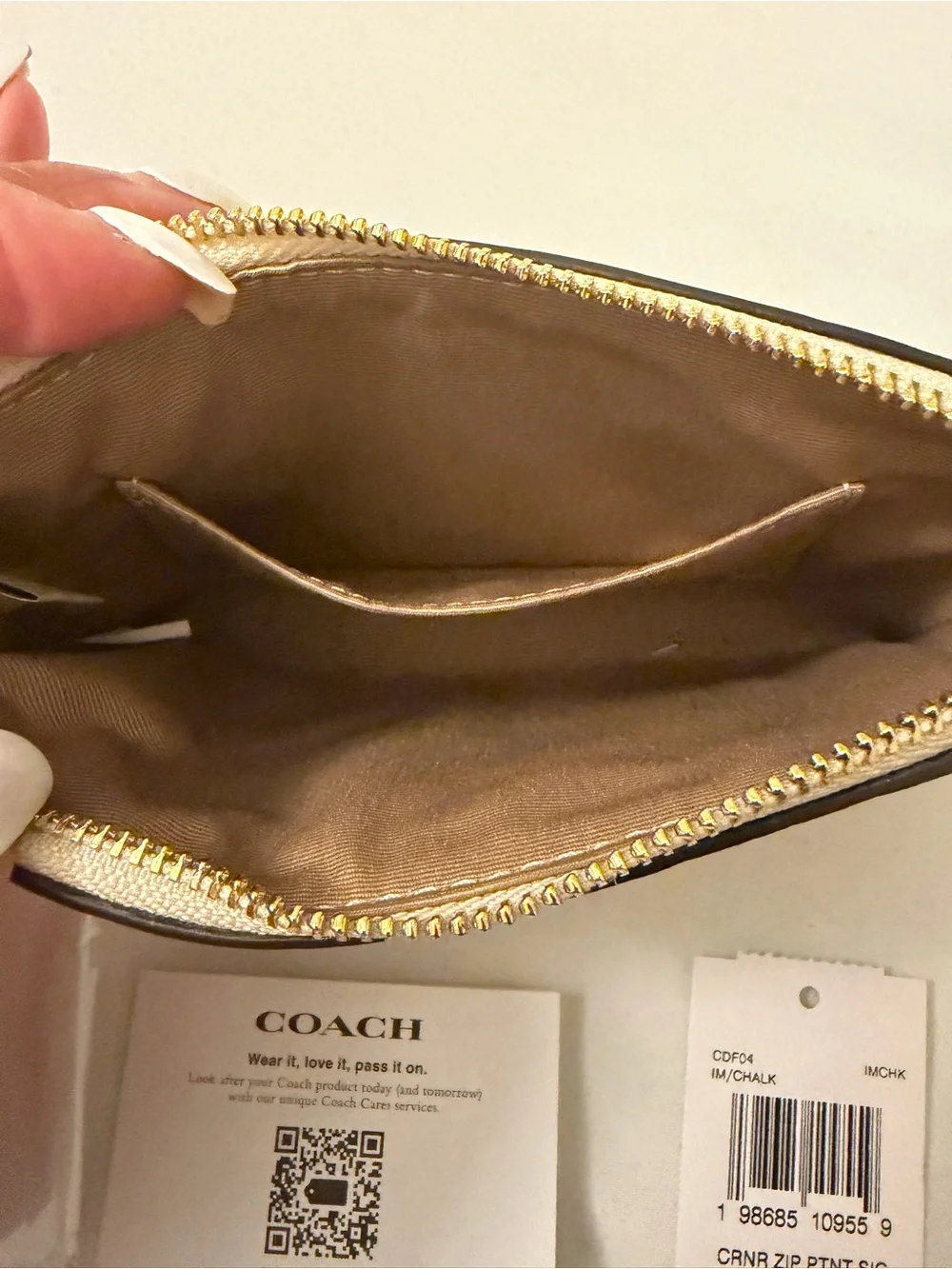 Coach wristlet cream